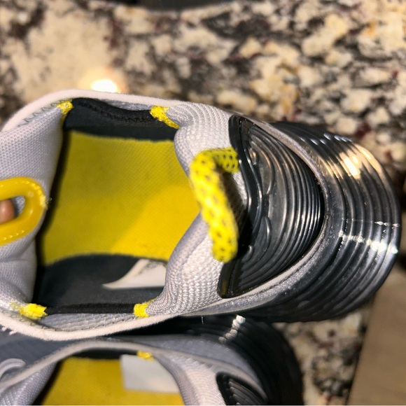 COPY - EUC Nike Air Max 2090 GS 'Wolf Grey' Sneakers - Picture 13 of 13